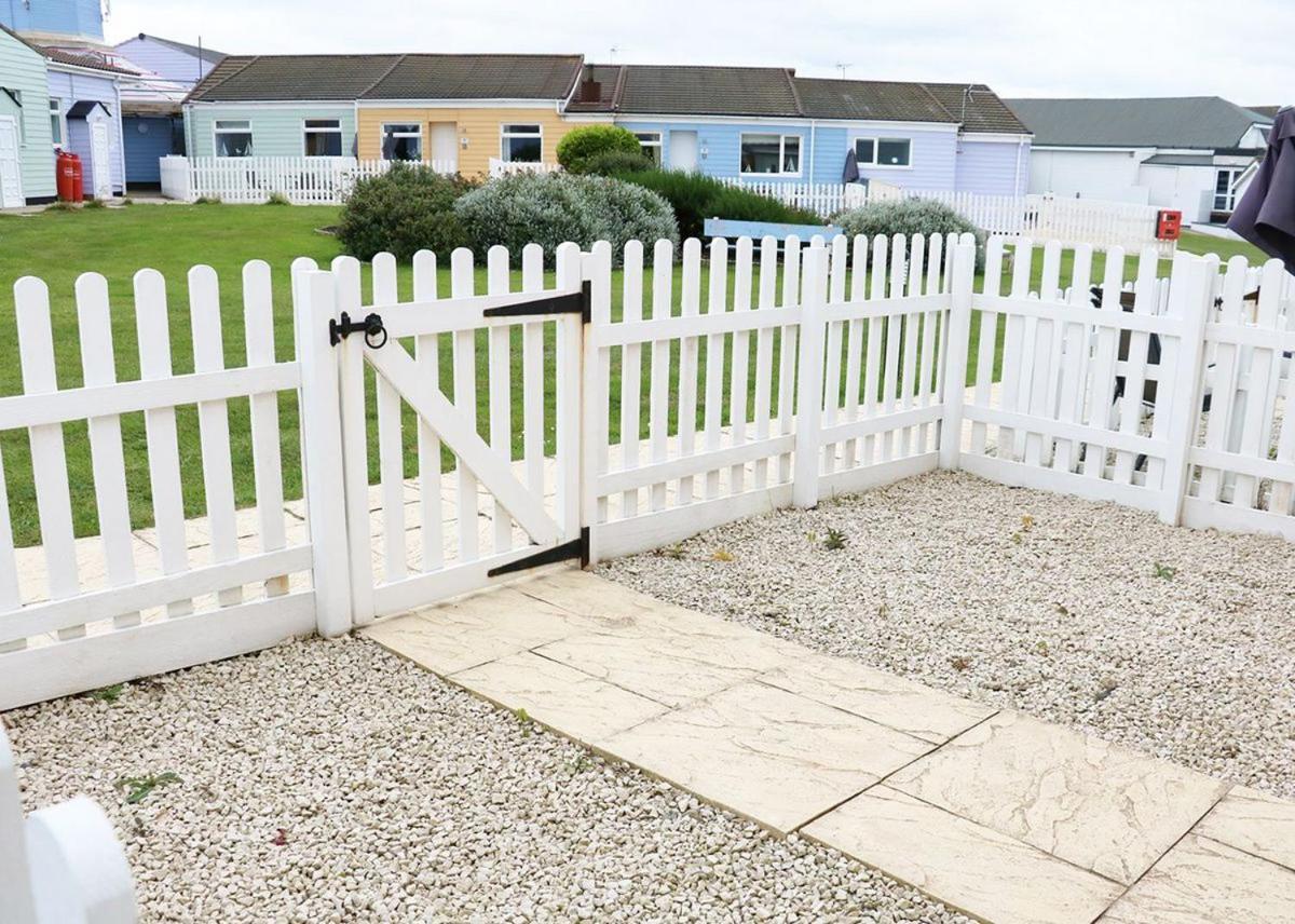 Mundesley Holiday Village 外观 照片