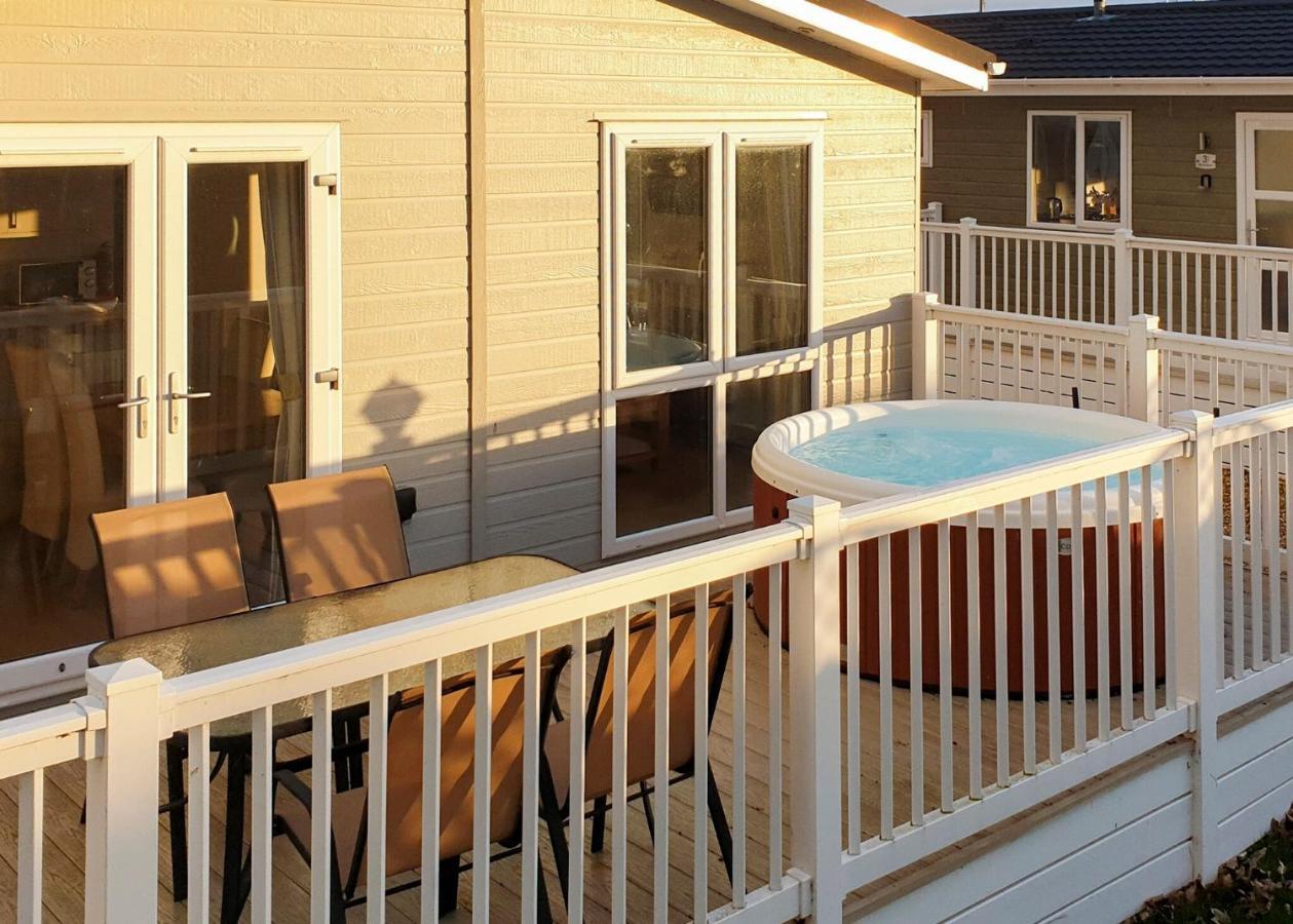 Mundesley Holiday Village 外观 照片